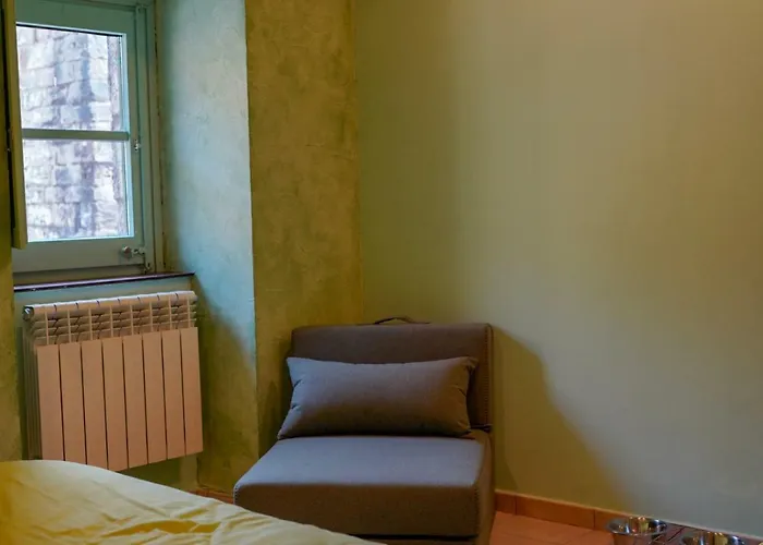 La Rectoria D'albanya Hostel