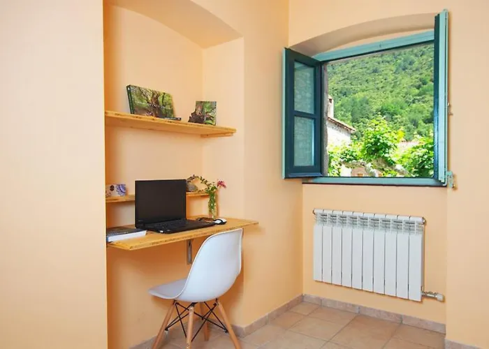 La Rectoria D'albanya Hostel